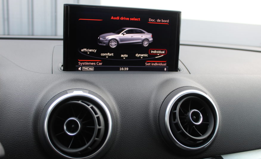 AUDI A3 LIMOUSINE TFSI 150 STRONIC SLINE PANO ACC B&O