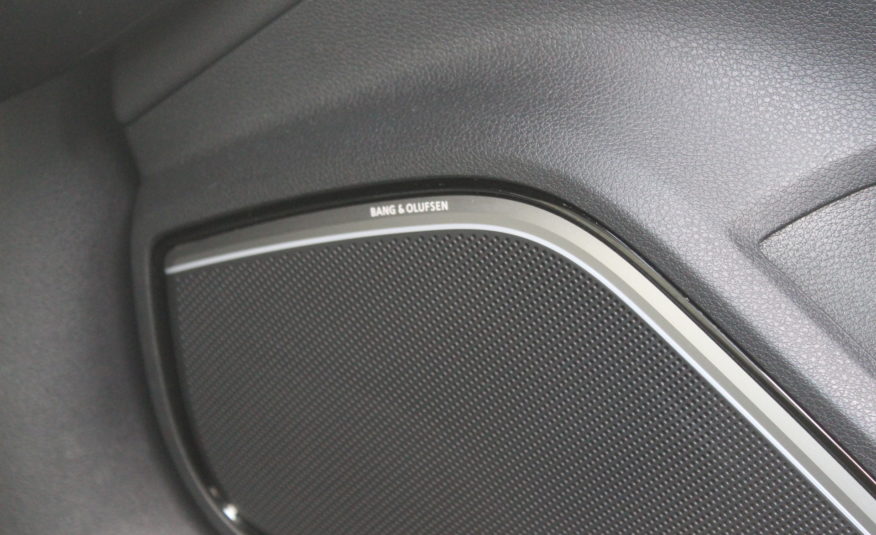 AUDI A3 LIMOUSINE TFSI 150 STRONIC SLINE PANO ACC B&O