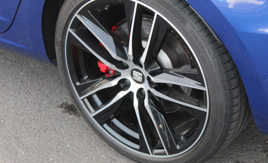 SEAT LEON CUPRA ST 300 4DRIVE DSG PANO BEATS CAMERA VIRTUAL