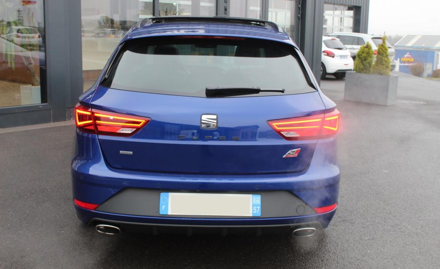 SEAT LEON CUPRA ST 4DRIVE 300 DSG ACC PANO VIRTUAL CAMERA