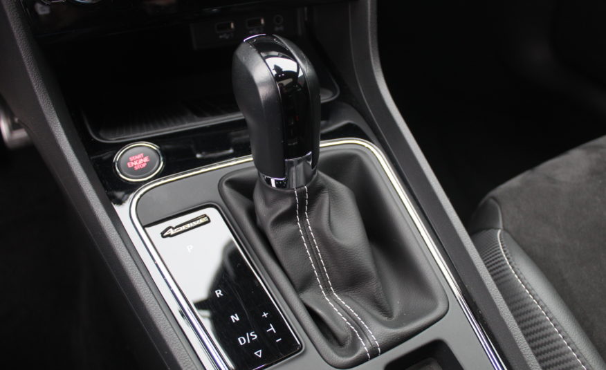 SEAT LEON CUPRA ST 4DRIVE 300 DSG PANO VIRTUAL CAMERA SIEGES ELECTRIQUES