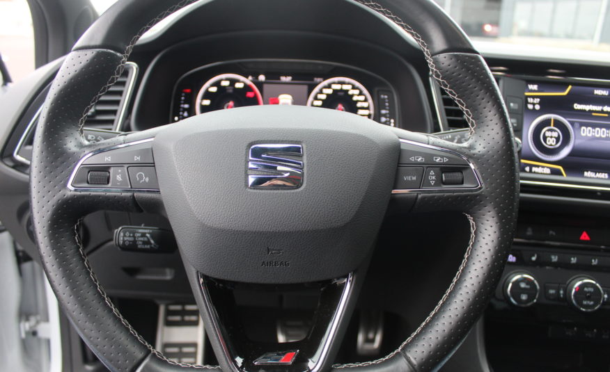 SEAT LEON CUPRA ST 4DRIVE 300 DSG PANO VIRTUAL CAMERA SIEGES ELECTRIQUES