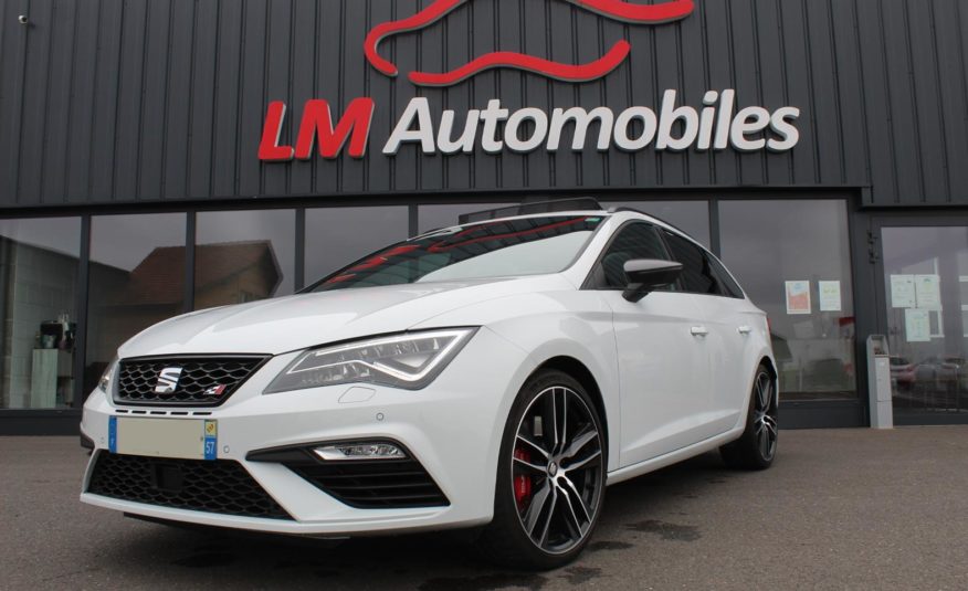 SEAT LEON CUPRA ST 4DRIVE 300 DSG PANO VIRTUAL CAMERA SIEGES ELECTRIQUES