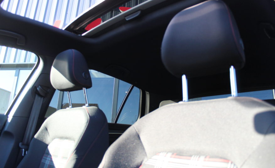 VOLKSWAGEN GOLF GTI 245 PERFORMANCE BV6 VIRTUAL CAMERA PANO DYNAUDIO EXT 02/2023