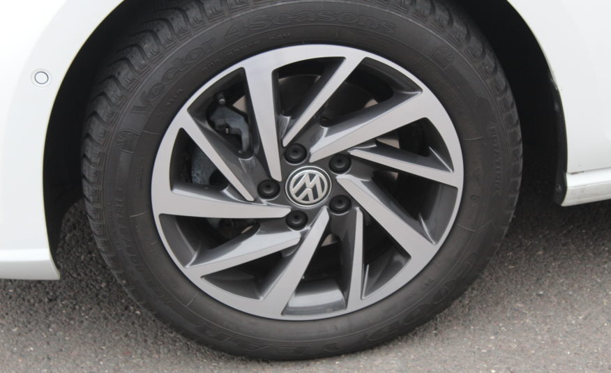 VOLKSWAGEN GOLF 1.5L TSI 150 DSG SOUND PANO VIRTUAL ACC PARK ASSIST EXT 11/2022