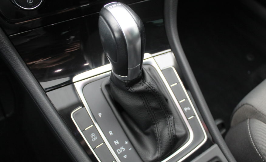 VOLKSWAGEN GOLF 7 RLINE TSI 150 DSG VIRTUAL ACC CAMERA