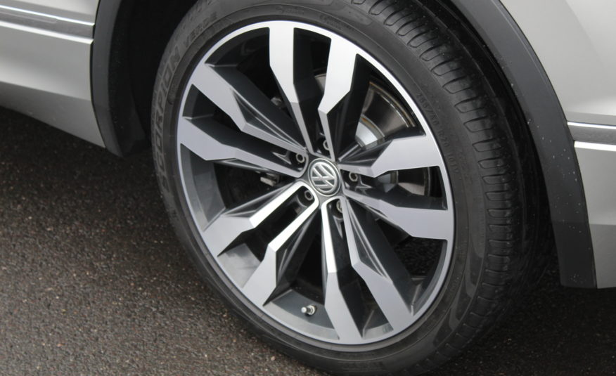 VOLKSWAGEN TIGUAN RLINE BI-TDI 240 DSG 4MOTION PANO VIRTUAL ACC DCC CAMERA 360°