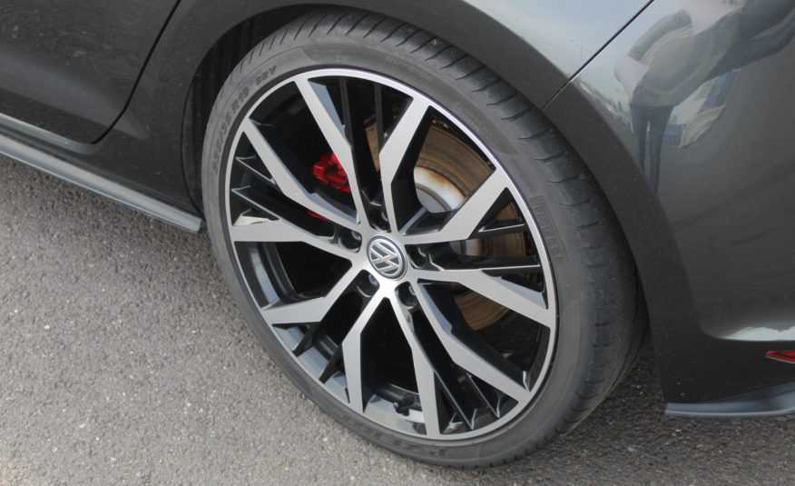 VOLKSWAGEN GOLF GTI 230 PERFORMANCE DSG CAMERA DYNAUDIO MODE JA19