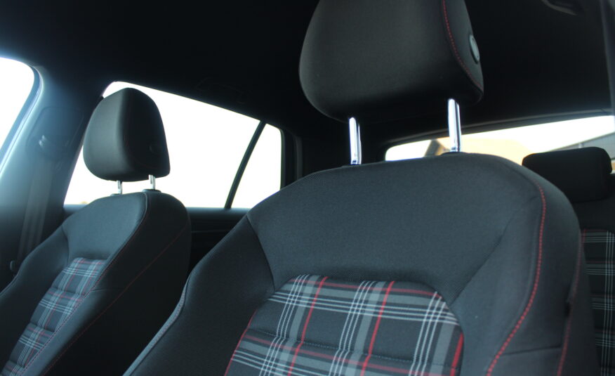 VOLKSWAGEN GOLF GTI 230 DSG FACELIFT ACC CAMERA DYNAUDIO MODE