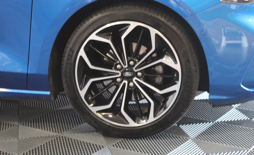 FORD Focus IV 1.5 TDCI 120 Boîte auto ST LINE ACC Caméra B&O Palettes