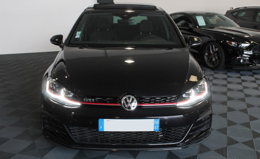 VOLKSWAGEN GOLF GTI DSG 230 FACELIFT PANO VIRTUAL CAMERA ACC DCC