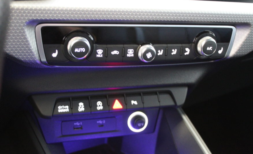 AUDI A1 SPORTBACK STRONIC SLINE TFSI 200 EDITION ONE REGUL PALETTES