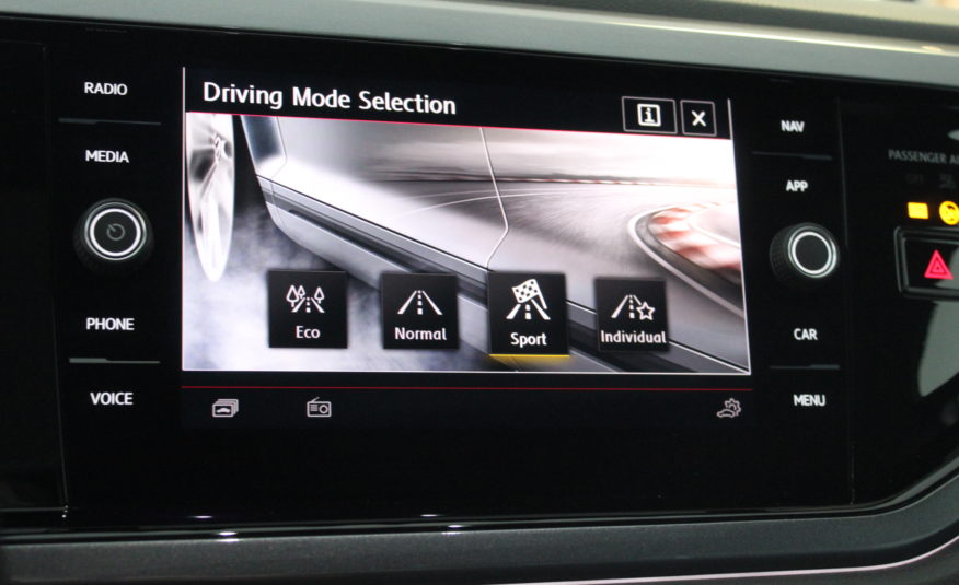 VOLKSWAGEN POLO GTI DSG 200 PANO VIRTUAL ACC MODE CAMERA KEYLESS