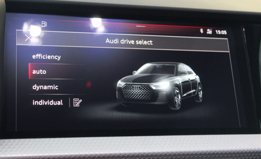 AUDI A1 SPORTBACK TFSI 200 STRONIC SLINE EDITION ONE ACC B&O PARK ASSIST PALETTES EXT 06/2024