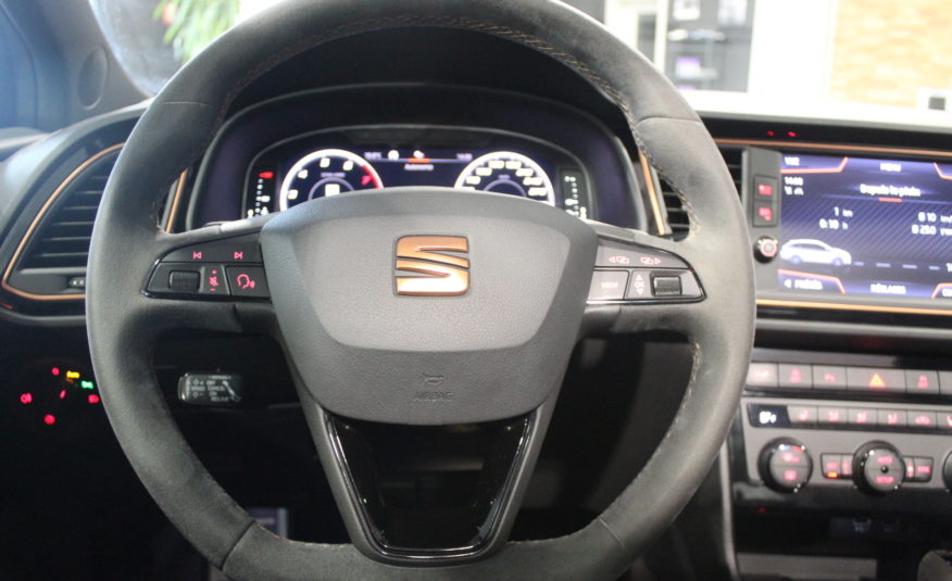 SEAT LEON ST CUPRA R 300 4DRIVE DSG PANO VIRTUAL CAMERA ACC DCC EXT 10/2023