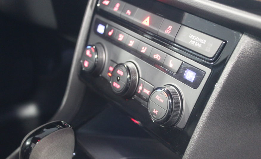 SEAT LEON ST CUPRA R 300 4DRIVE DSG PANO VIRTUAL CAMERA ACC DCC EXT 10/2023