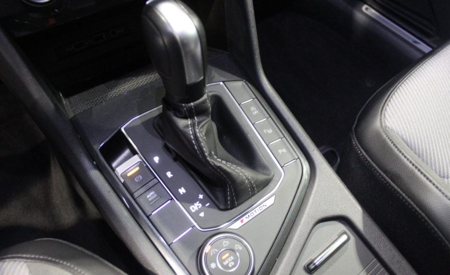 VOLKSWAGEN TIGUAN 2.0L TSI 190 4MOTION DSG RLINE BLACK VIRTUAL CAMERA