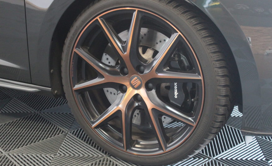 SEAT LEON ST CUPRA « R » 300 DSG 4DRIVE PANO VIRTUAL BEATS MALUS INCLUS EXT 08/2024
