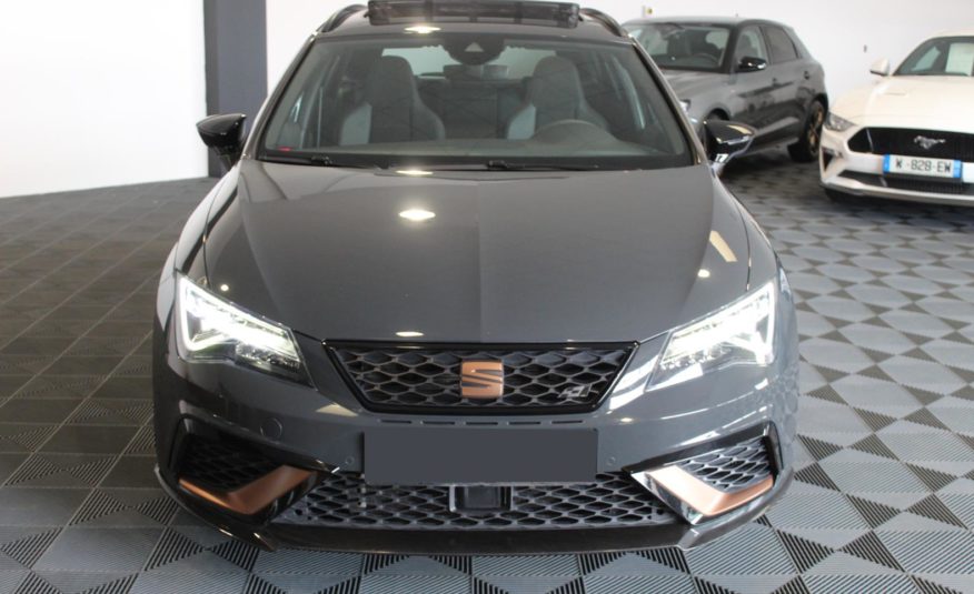 SEAT LEON ST CUPRA R 300 DSG 4DRIVE PANO VIRTUAL ACC DCC CAMERA BAQUETS