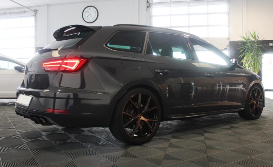 SEAT LEON ST CUPRA « R » 300 DSG 4DRIVE PANO VIRTUAL ACC DCC CAMERA BAQUETS