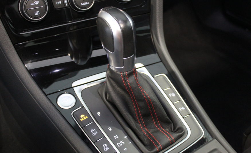 VOLKSWAGEN GOLF GTI 245 PERF DSG ACC DCC PANO VIRTUAL DYNAUDIO CUIR