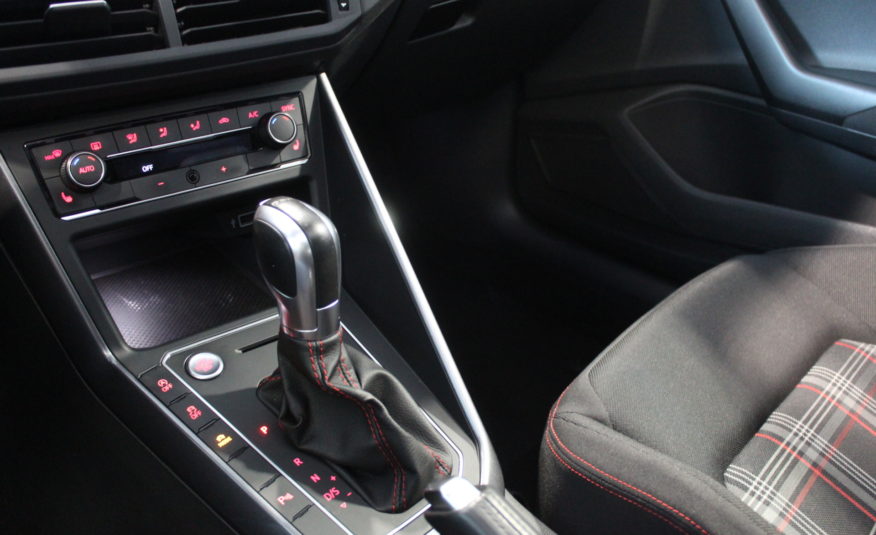 VOLKSWAGEN POLO GTI DSG 200 ACC CAMERA PANO VIRTUAL KEYLESS