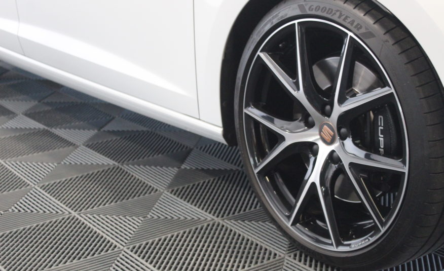 SEAT LEON CUPRA ST 300 DSG 4DRIVE PANO ACC DCC BEATS VIRTUAL CAMERA