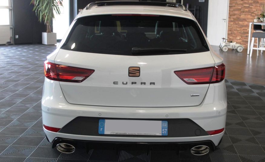 SEAT LEON CUPRA ST 300 DSG 4DRIVE PANO ACC DCC BEATS VIRTUAL CAMERA